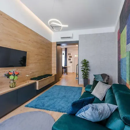 High End Klauzal With Ac - For Cooling