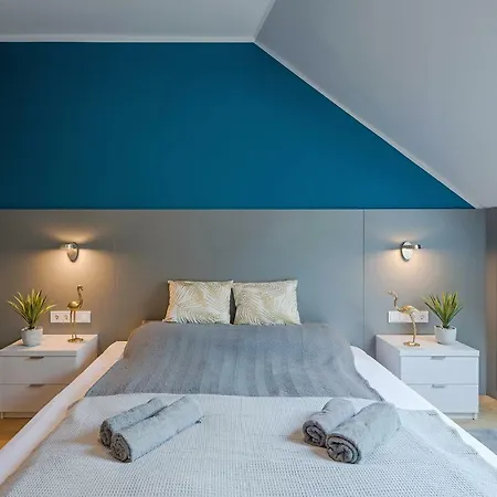 High End Klauzal With Ac - For Cooling