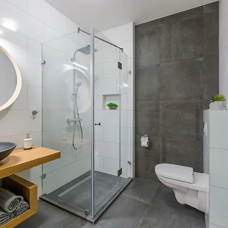 High End Klauzal With Ac - For Cooling