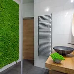 High End Klauzal With Ac - For Cooling Apartament