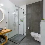 High End Klauzal With Ac - For Cooling